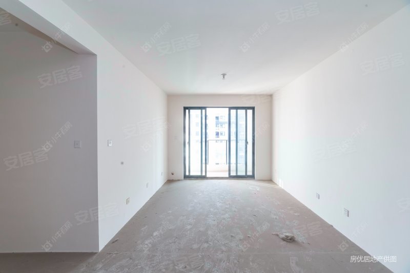 白马公馆不靠高架有电梯产权清晰南北通透商业配套成熟