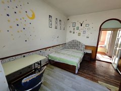 齐齐哈尔龙沙南站可以月付合租八楼没有电梯 只租女生 包水电网出租房源真实图片