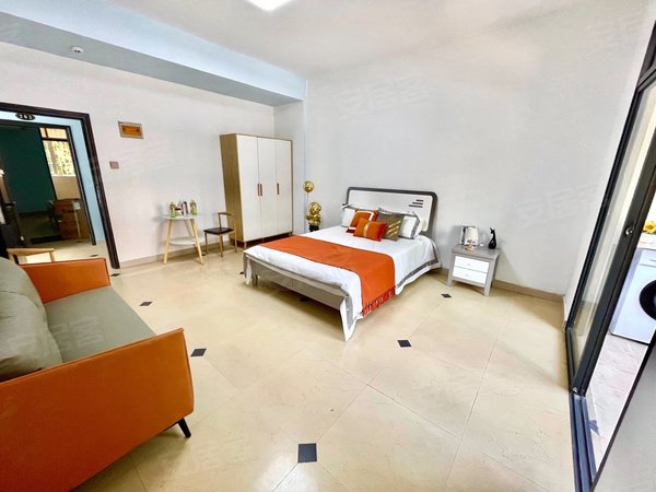 深圳宝安新安塘坊花园上川地铁口100米,35区商住楼!