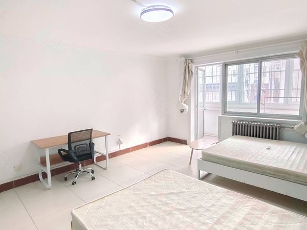 北京顺义新国展莲竹花园望京后花园,国展地铁站附近莲竹花园主卧,随时