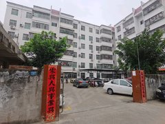 东方八所八所城区二环南路东五巷37号小区 3室2厅2卫出租房源真实图片