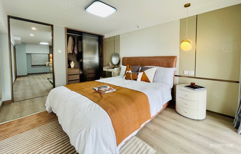 鲁商蓝岸丽舍(商住楼)3室2厅2卫95㎡南北180万