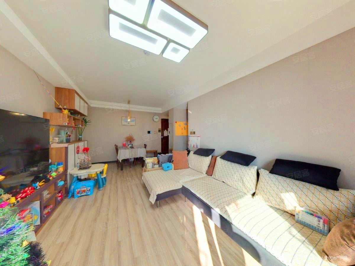 410号线地铁口 万科幸福臻园 2梯3户小高层 满三满二