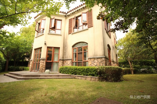 圣得恒业独栋别墅 接受置换 都市路高端社区 中心位置景观好