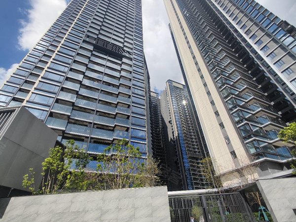 广州海珠工业大道南中海观澜府中海观澜府,一手楼未住过,全新四房出租