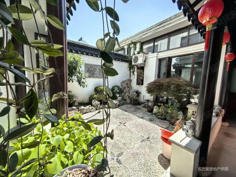 新出  寒舍 d 户型南进门  全新装修  诚意急售