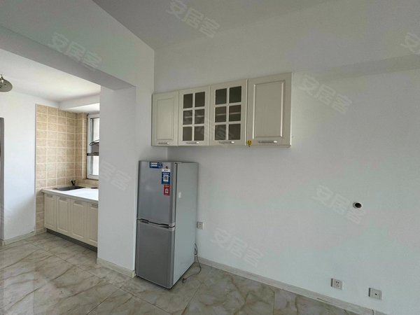 沈阳大东东站瑞公馆大东东马路国瑞购物中心国瑞城公寓精装一室,有