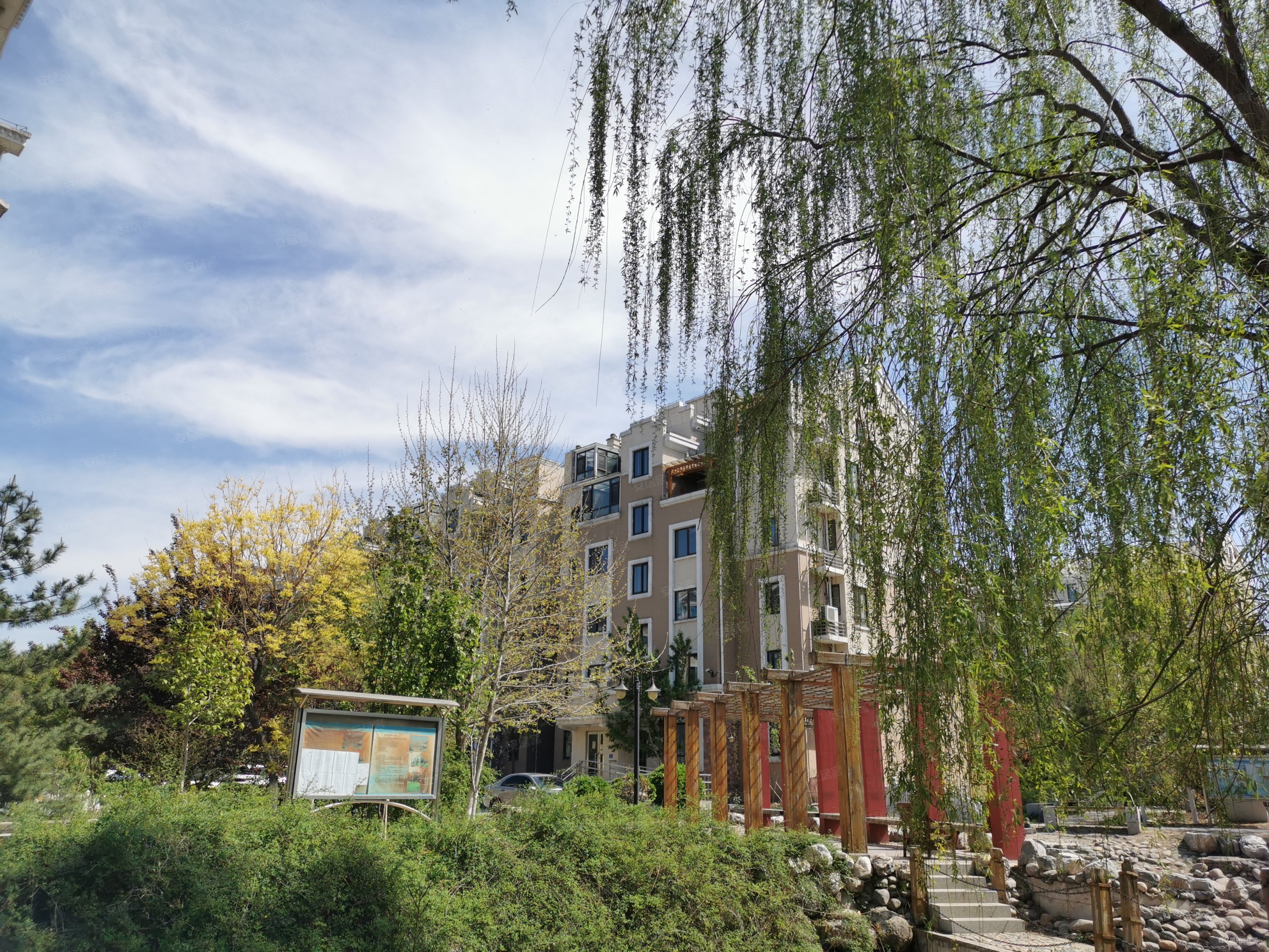 大宁山庄3室2厅2卫145.29㎡南北620万