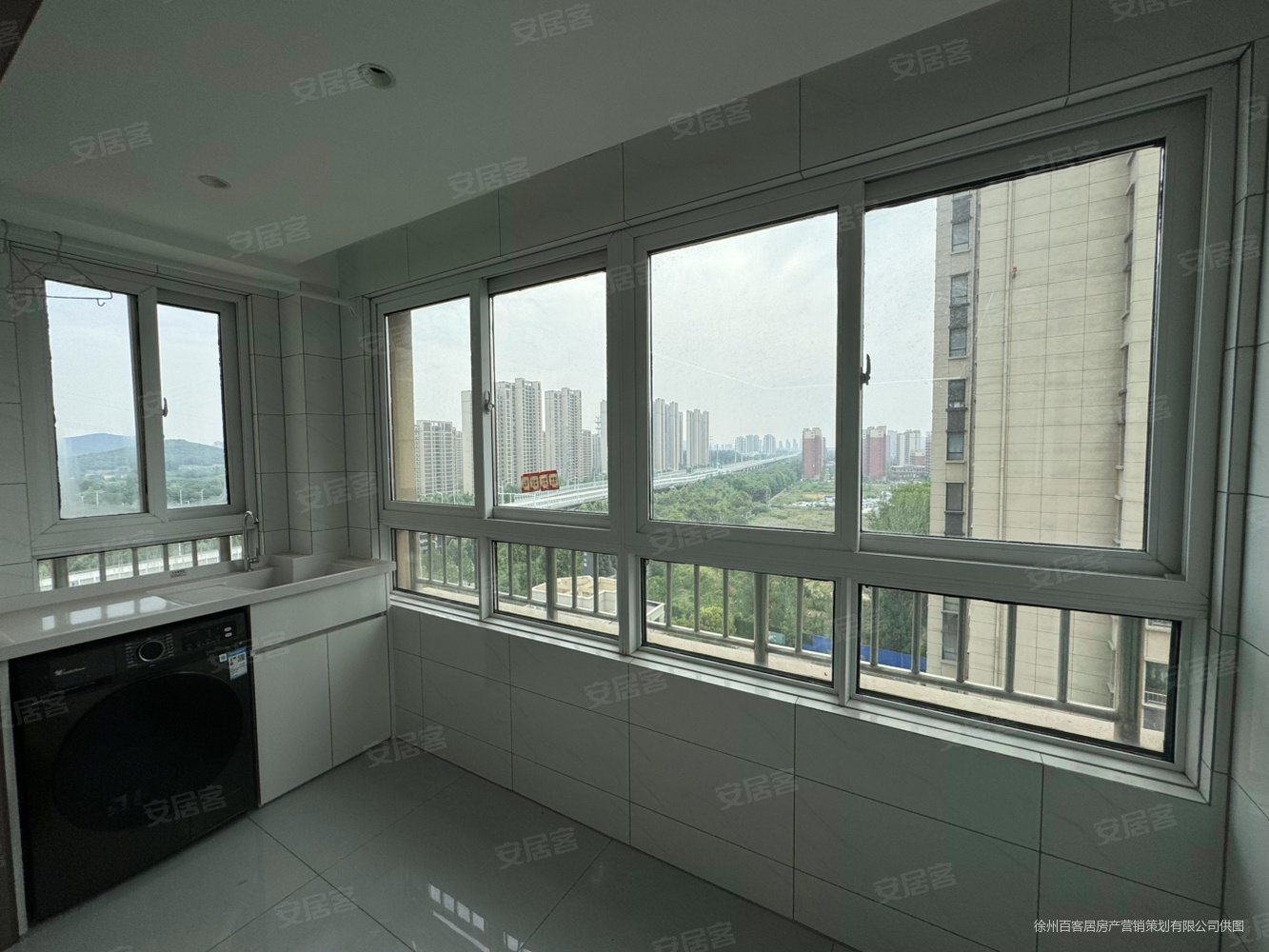 港利上城国际3室2厅1卫98㎡南北54.2万