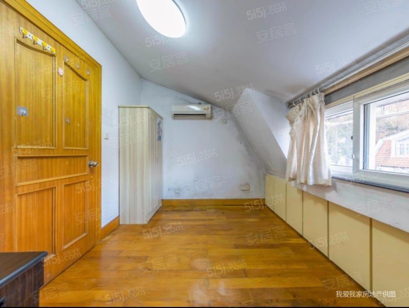 莱茵花园少有小户上下三层四世同堂