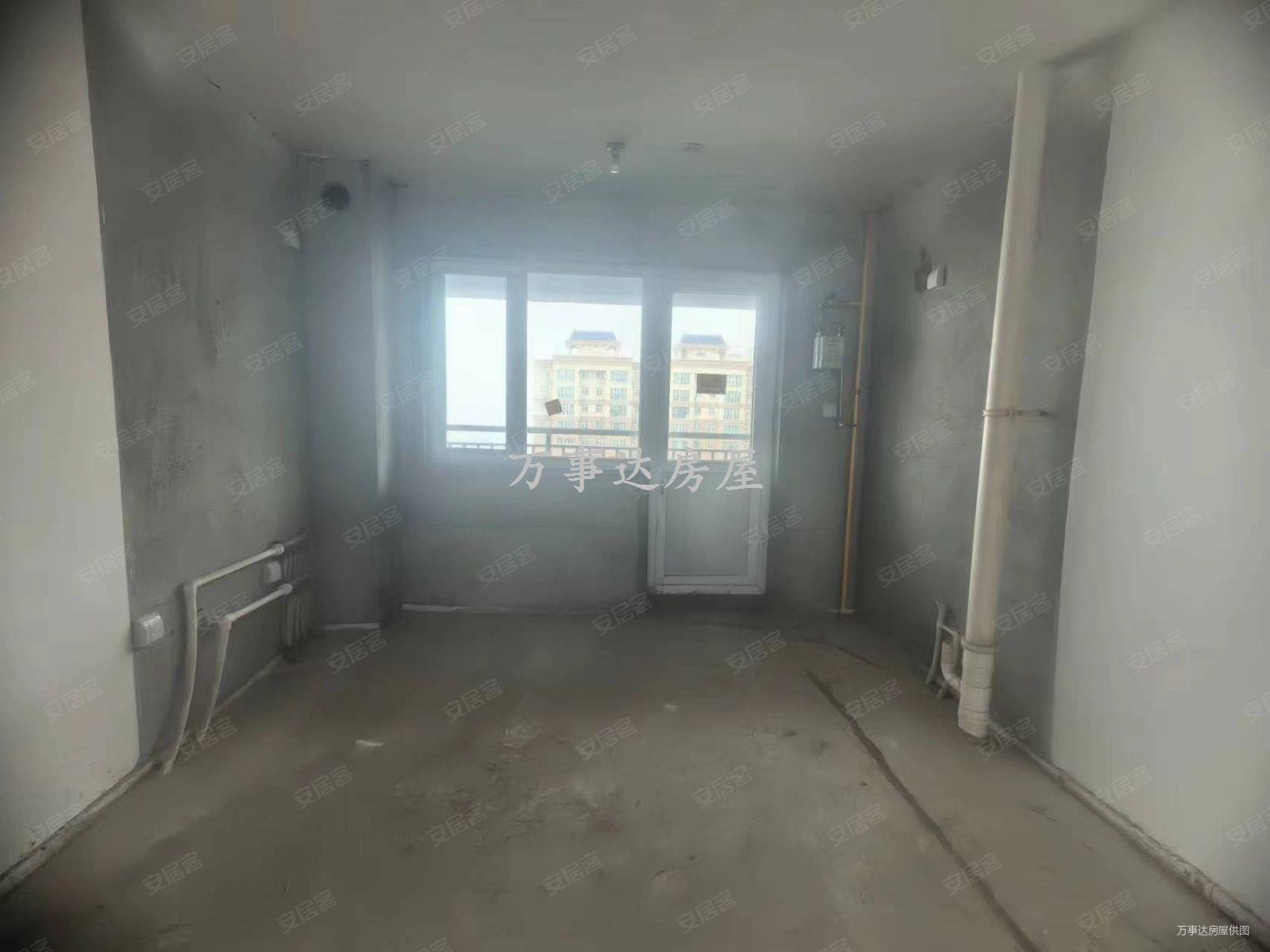 城南景苑3室2厅1卫135.46㎡南北55.6万