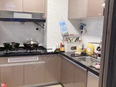 韶关曲江府前中路马坝碧桂园,停车方便,交通方便,精装三房,朝南户型出租房源真实图片