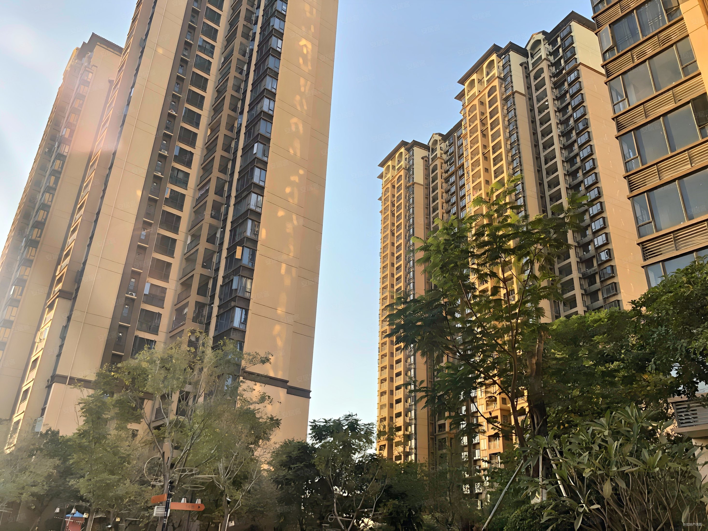 海伦堡松湖湾高楼层视野无遮挡195万送车位