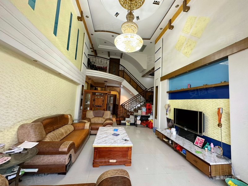 荟景豪庭 大复式房 中间楼层采光好 商品房 带电梯 南北通透