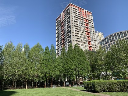 soho现代城房屋品质怎么样,好不好_谈吉米解读:小区是2000年左右建.
