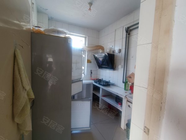 肥城康汇大街肥城湿地公园丰园小区(肥城)信业三馆西邻丰园小区三室两厅家具家电齐全随时看房入住出租房源真实图片