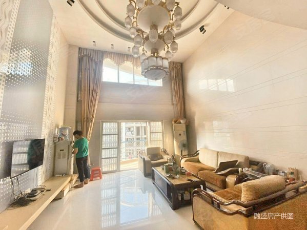 阳光锦城5房2厅4卫259万复式房赠送多沃尔玛永辉超市旁