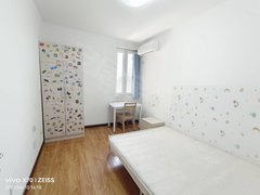 北京大兴亦庄亦庄龙湖天街中科九薇康龙化成奔驰附近南海家园卧室出租出租房源真实图片