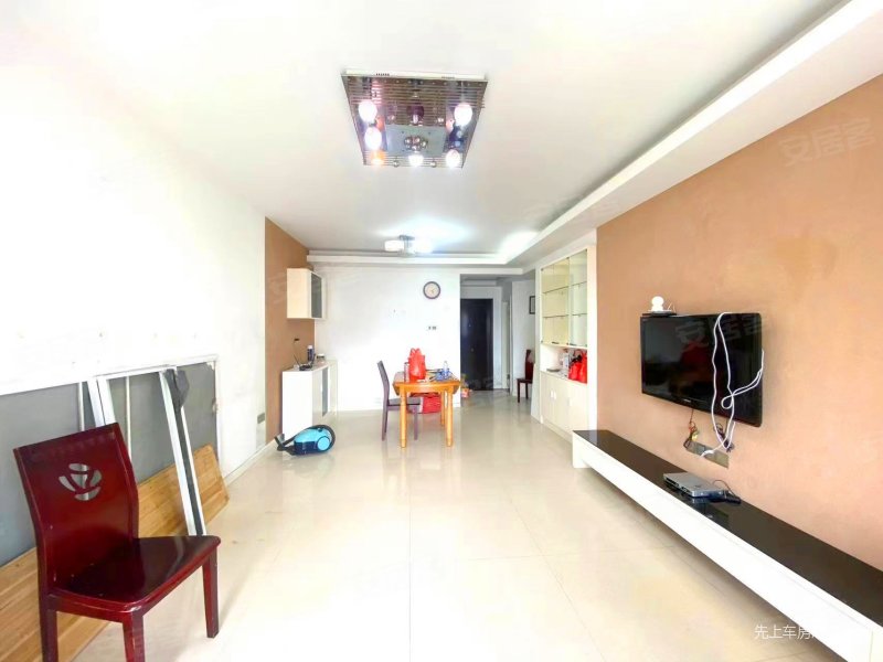 奥体 福湾春风苑地铁口高层两房 生活便利 价格可谈