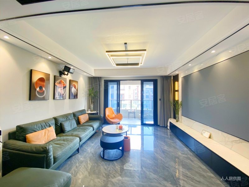 30平露台 轻轨旁精装洋房,琅樾江山二手房,150万,3室2厅,2卫,120.