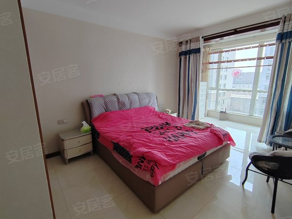 小区精装三居紧邻实验小学华北机电城隍御林家园随时看房齐全,壶关