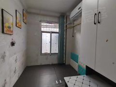 北京路中学附近制药厂宿舍1楼，两室一厅，精装修，设施齐全