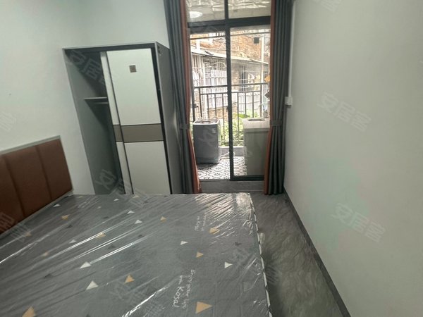 广州天河柯木塱柯木塱塘石南街自建房高塘石地铁口精装公寓出租,单间