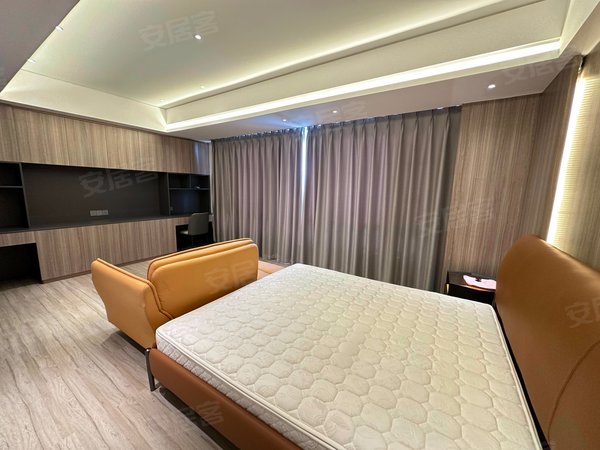 南宁青秀凤岭北美泉1612美泉1612 轻奢风大4房 拎包入住 密码锁随时