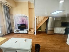 西宁城西海湖新区海湖万达 金街旁 曼哈顿 Loft 精装 随时看房 拎包入出租房源真实图片