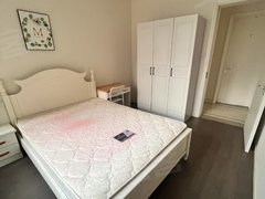 雅安雨城正黄金域片区正黄雅职院附近,押一付一,可月付,电梯精装房出租房源真实图片