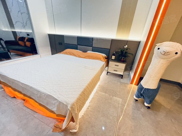 金华东阳东阳江北南岸名城银泰城 河山夜市 轻轨站 一室一厅两室一厅可以可短租可月付出租房源真实图片