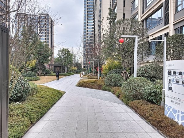 【多图】龙湖公园时光,空港新城租房,龙湖精装洋房,带地暖,地铁近!
