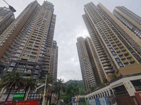 深圳盐田盐田鹏广达山海四季城盐田高品质小区  精装修大3房 拎包入住