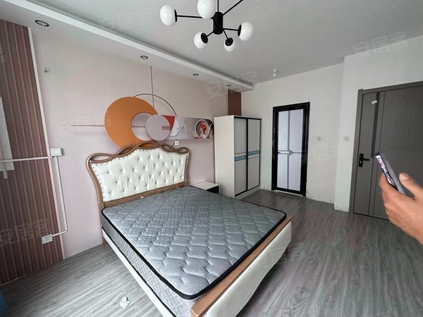 昆山玉山城东绿地21新城比邻贸联 牧田 东部医疗中心 会展中心 多套