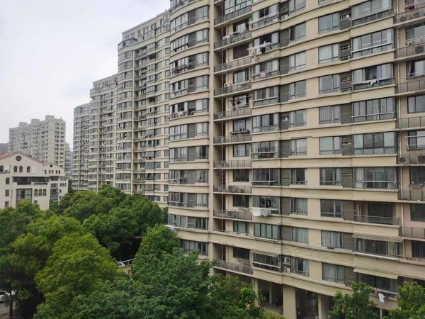 苏州常熟市区衡泰国际花园衡泰国际花园54平方朝南南北通透精装2000月