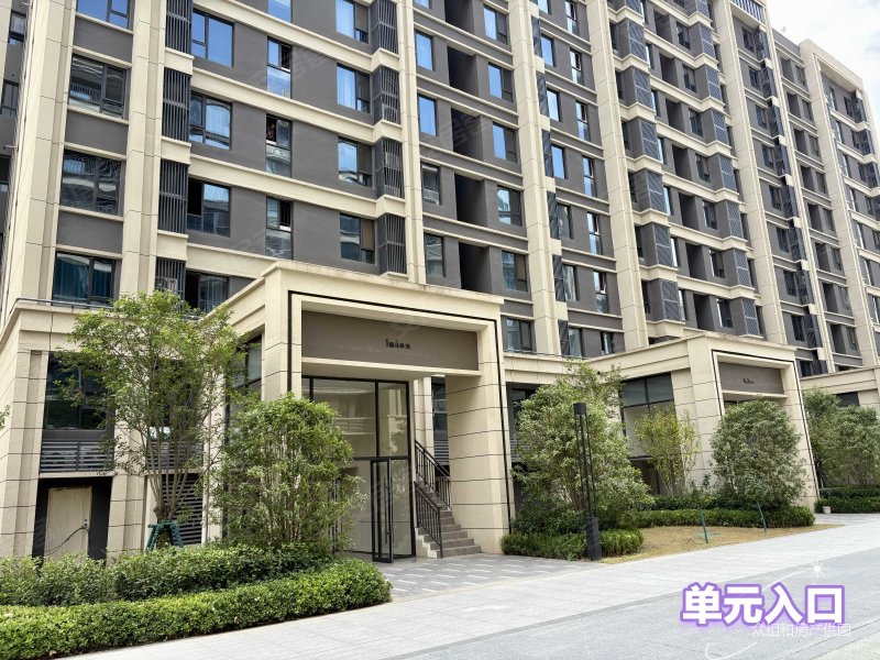 合悦华府洋房社区,中间楼层,采光好,视野开阔,看房有钥匙