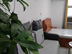 日照东港老城区荣安广场可月租中心医院百货大楼精装修一室家具家电齐全多套出租房源真实图片