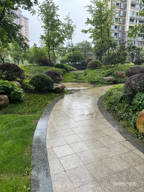 联泰天禧江景大四房,免费送2个车位