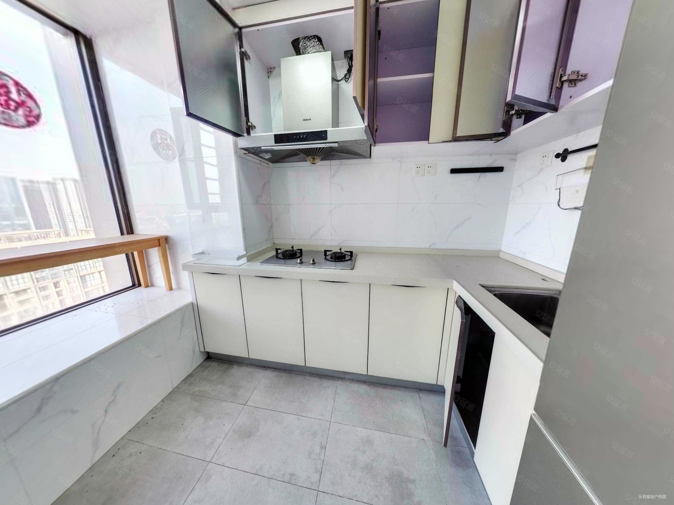 壹方中心1室2厅1卫52.28㎡东北779万