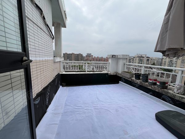 杭州拱墅拱宸桥左岸花园左岸花园 阳光充足 南北通透 2室2厅2卫出租