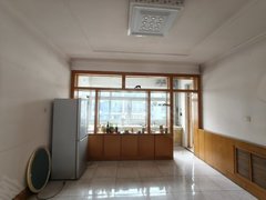 沂源城区银座历山小区三楼,带家具家电一年13000出租房源真实图片