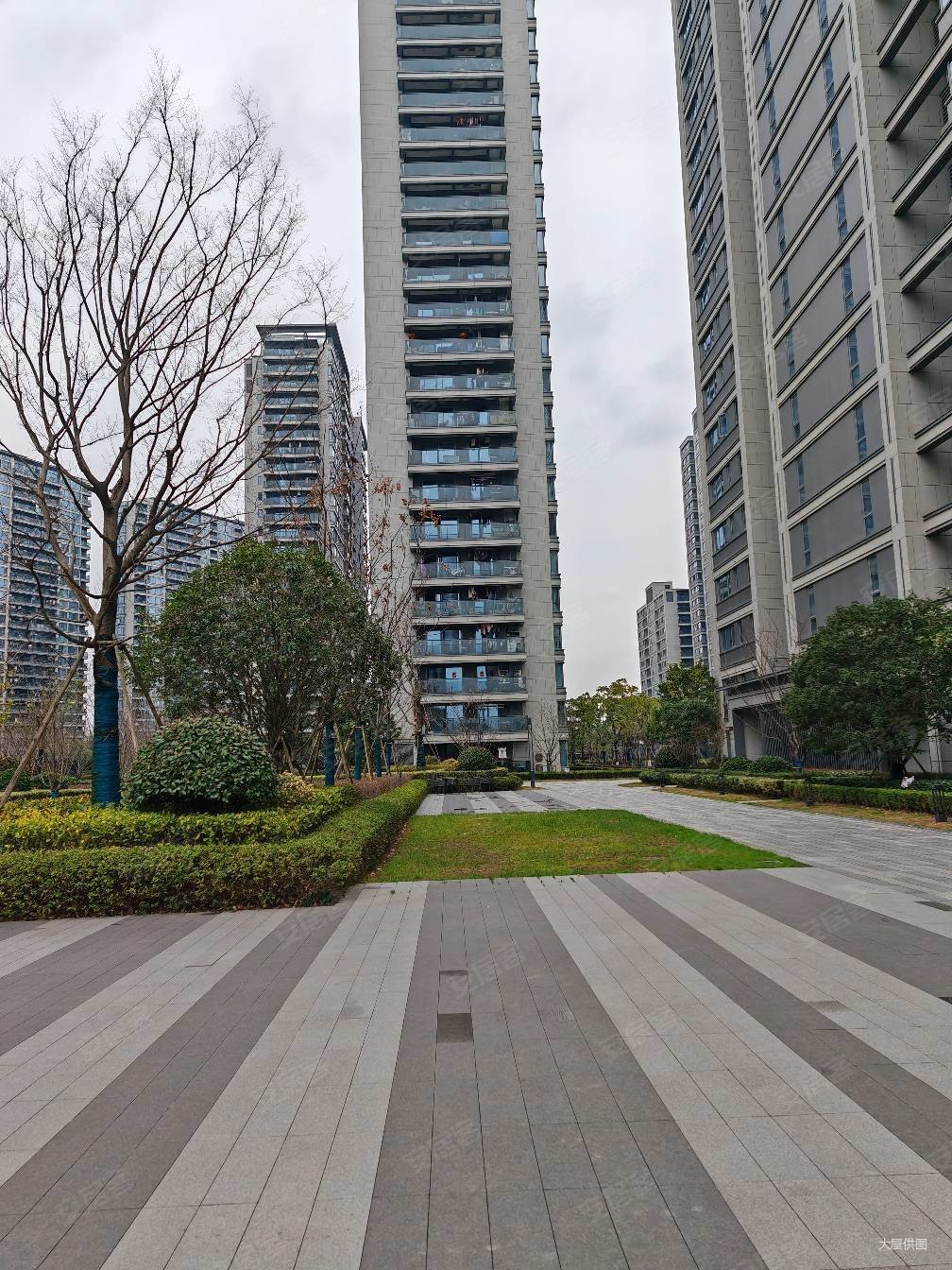 杭州房产网>杭州二手房>余杭二手房>闲林二手房>融创金成江南府(公寓