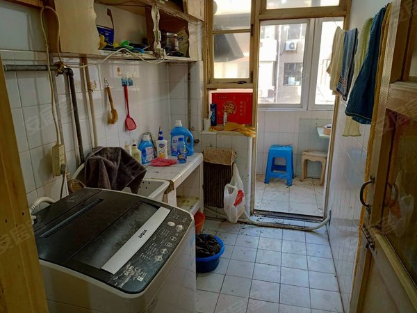 宿舍中山广场中心小学铁路医院青泥小学百年城巾帼大厦近