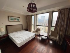 海中洲单身公寓1300月可以短租