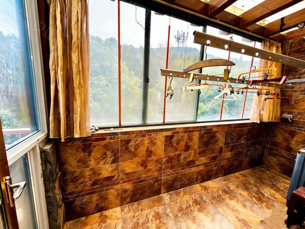 徐州泉山开元四季开元麓郡(D,E区)云龙湖西岸 开元麓郡联排别墅 边户大院子 精装修供暖拎包入住出租房源真实图片