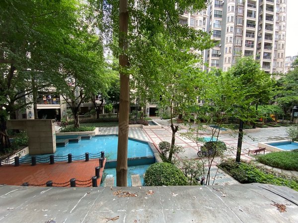 广州增城新塘海伦堡花园海伦堡岛内三房 此价带一个固定车位家私齐全