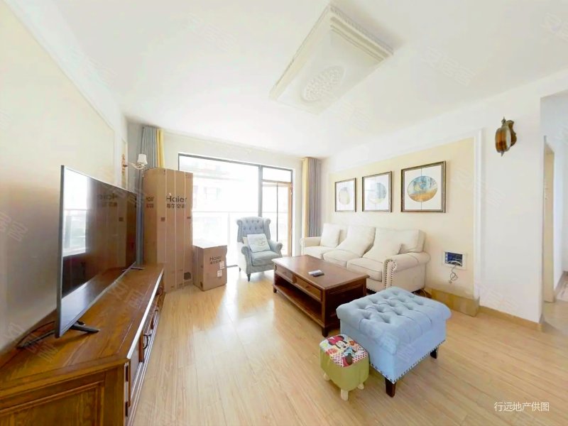 东岳海花园全明通透三室两卫双阳台 出行购物育才方便