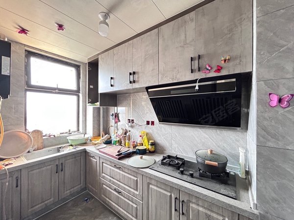 临沂兰陵宝庆生活广场开元尚城开元尚城 精装短住 家具家电齐全 双气