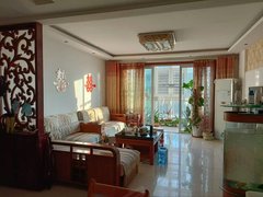 莒县城区蓝湾购物中心沭河湾精装三室，家具家电，放心入住出租房源真实图片