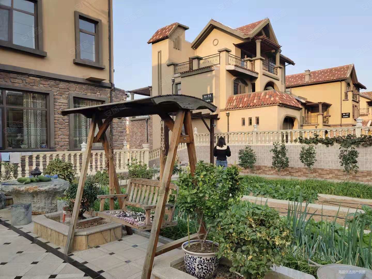 龙口托斯卡纳独栋别墅占地近1亩超大花园带车库观景露台